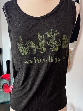 Paper Crane “Free Hugs" Sleeveless Tank Top
